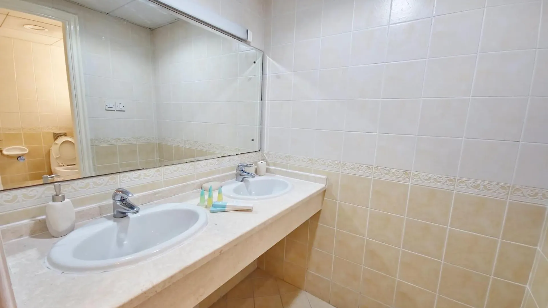 Harf22-01 Comfy 1Br Apt In Abu Dhabi City
